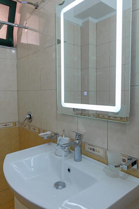 Zimmer Emiljano Apartment