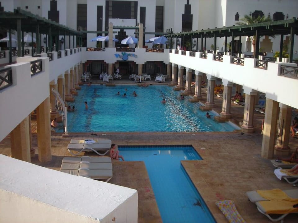 Pool direkt beim Italiener Sharm Resort