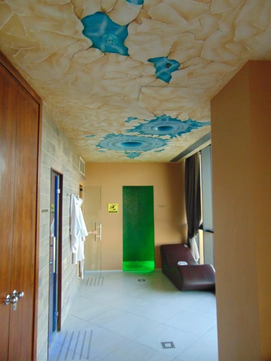 Sport & Freizeit Mercure Almaty City Center