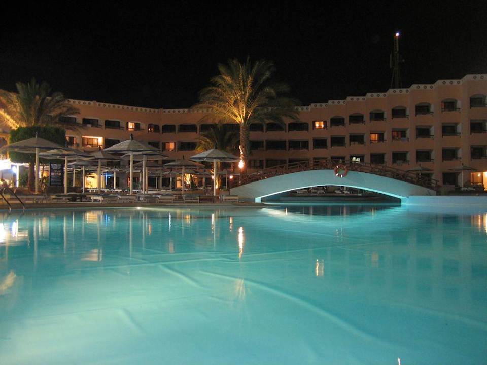 Nachtimpression Beach Albatros Resort