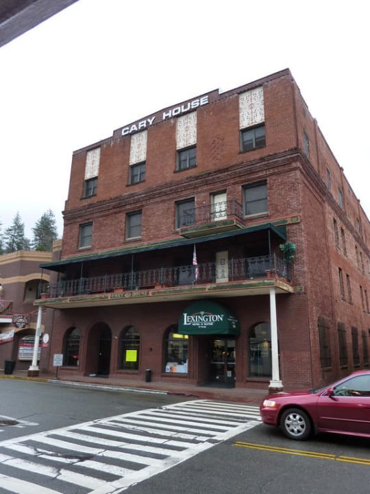 Cary House Hotel, Placerville, CA Historic Cary House Hotel