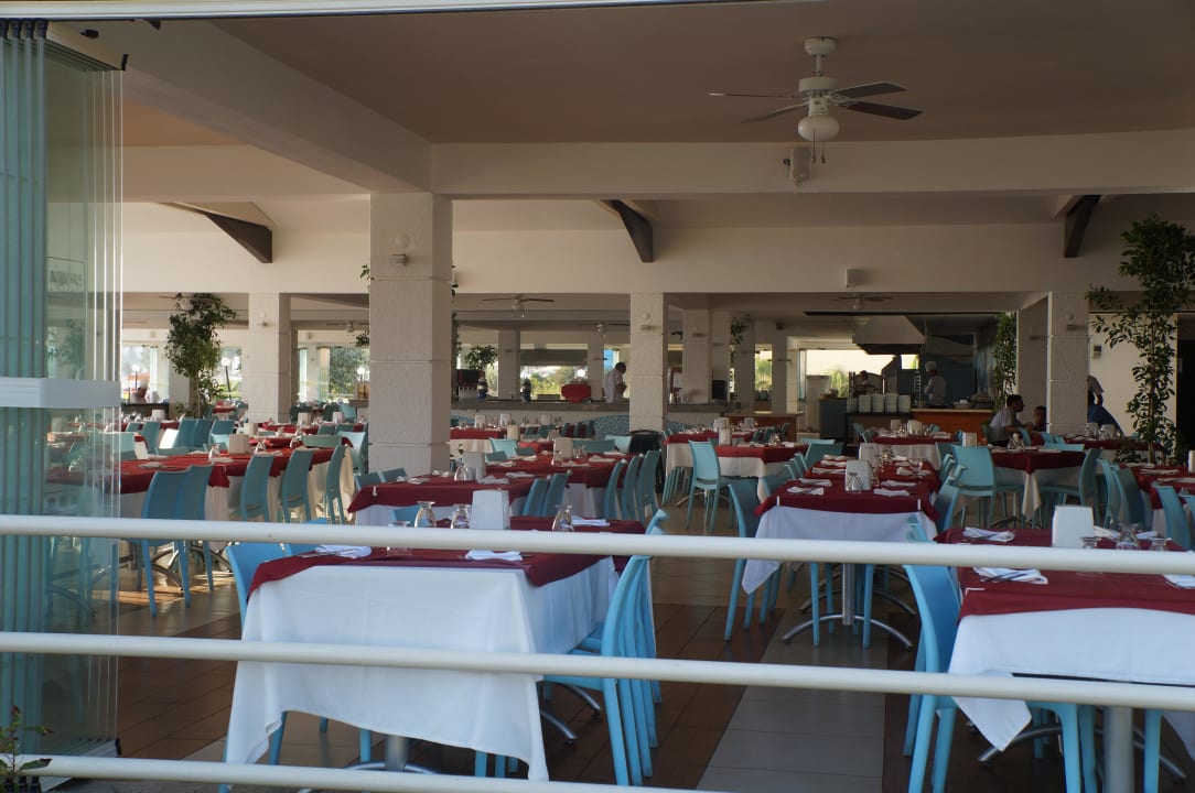 Het restaurant Ephesia Holiday Beach Club