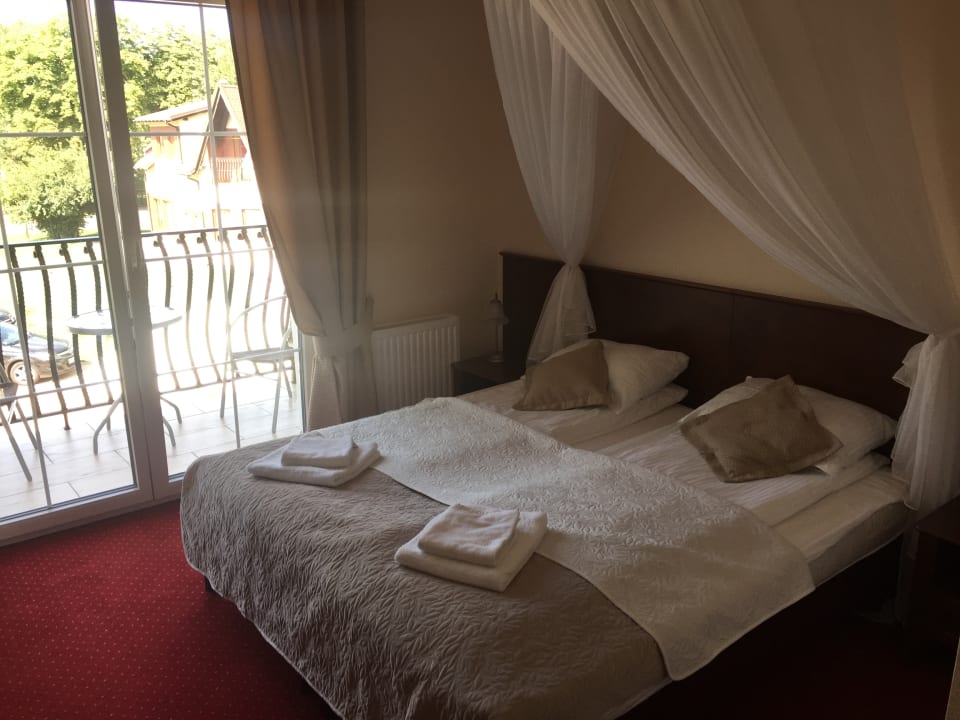Zimmer Dworek Jamneński