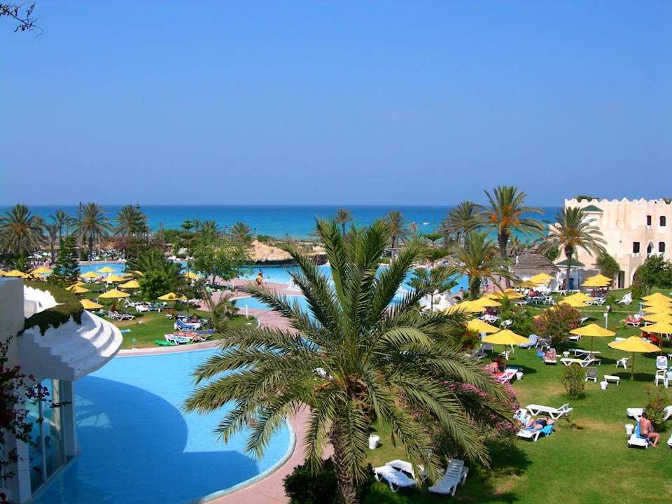 Pool & Strand vom Hotel aus Mahdia Beach & Aquapark
