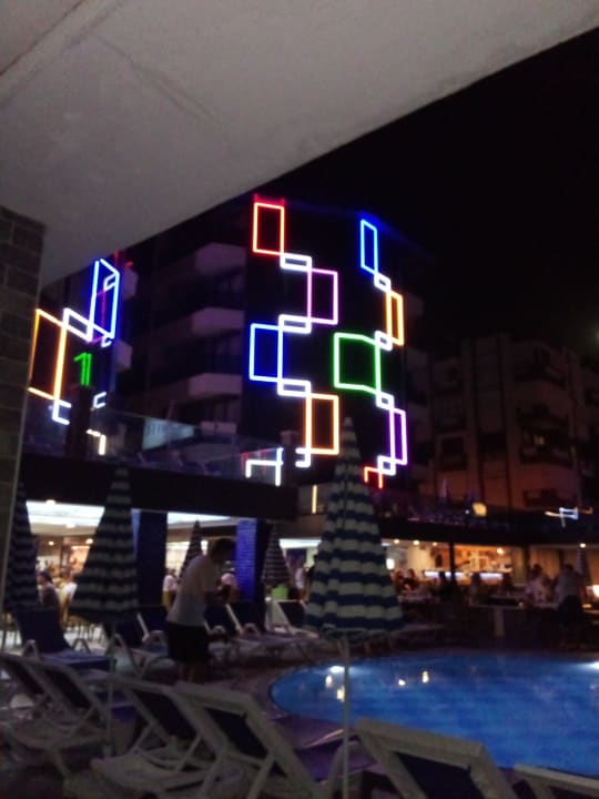 Pool Relax Beach Hotel