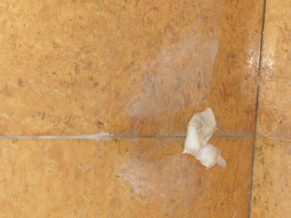 Badboden nach besuch der Putzfrau.Machte wischtest Porto Bello Beach