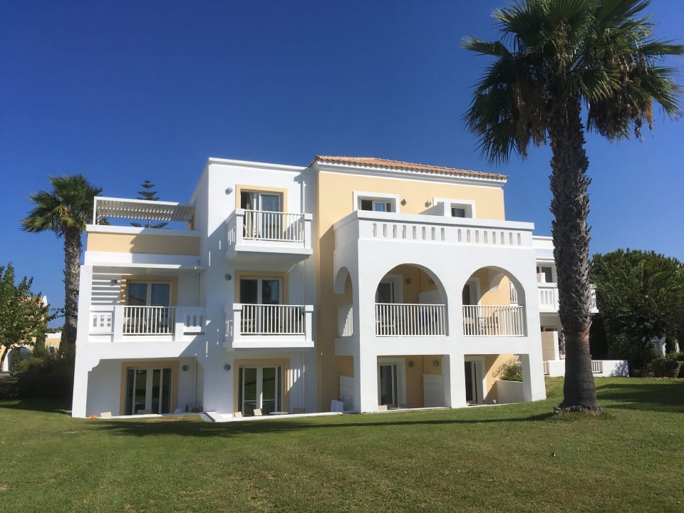 Zimmer Neptune Luxury Resort