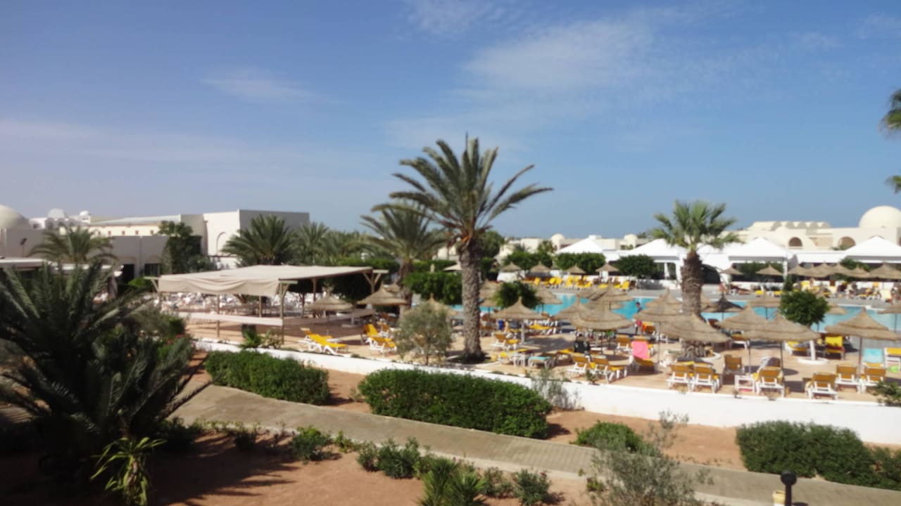 Vnitřek areálu Djerba Aqua Resort