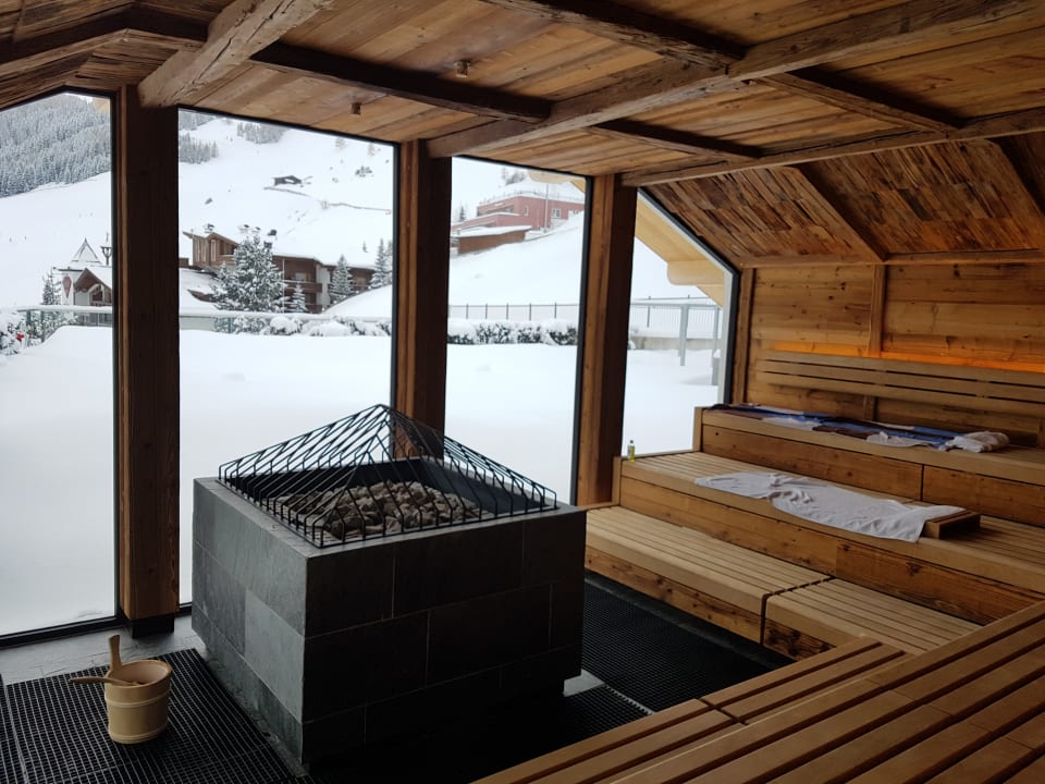 Ausblick Hotel Berghof Crystal SPA & Sports Hintertux