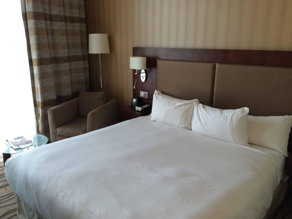 Doppelzimmer mit großem Bett DoubleTree by Hilton Hotel Bratislava