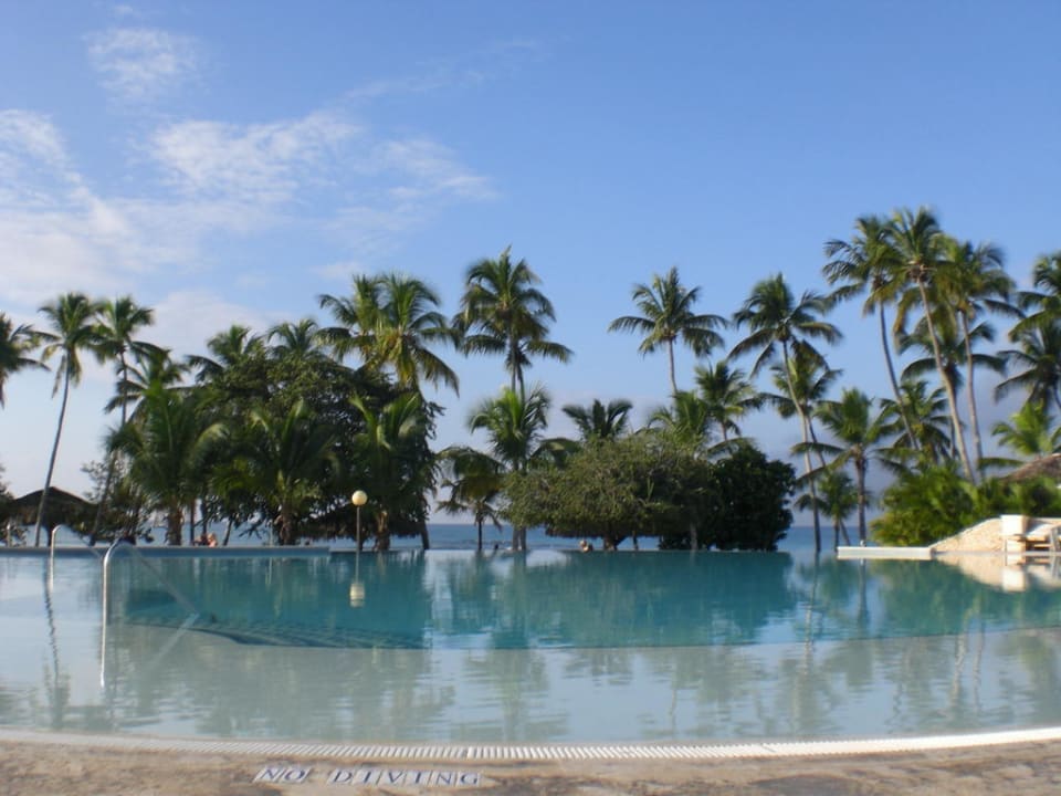 Manatees Pool mit Swim-Up-Bar Dreams La Romana Resort & Spa