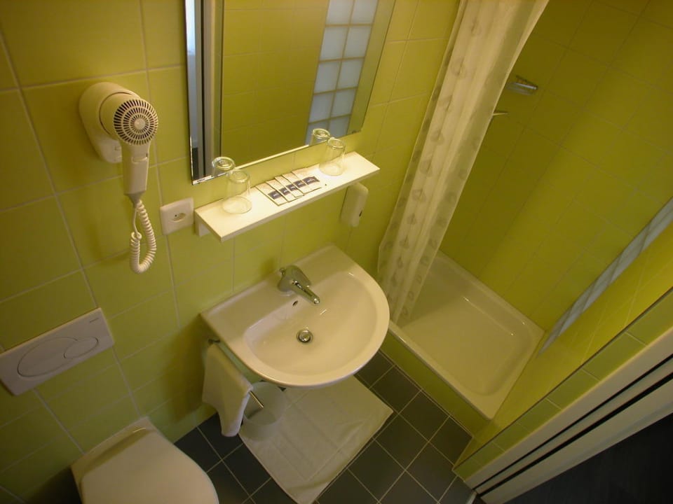 Bathroom Piazza Ascona Hotel & Restaurants