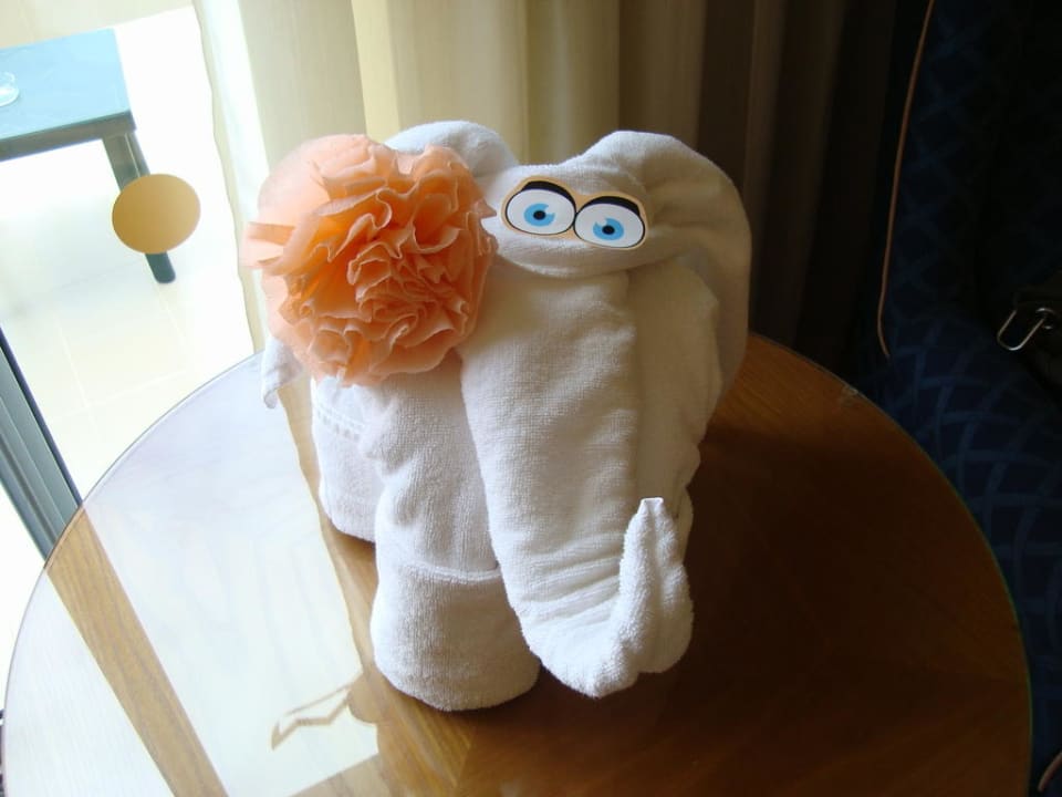 Funny Elephant Hotel Riu Palace Maspalomas Adults Only