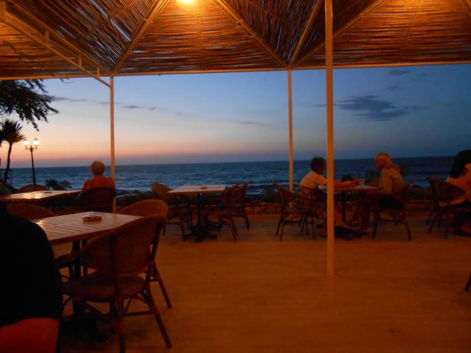 Beach bar Acapulco Beach Club & Resort