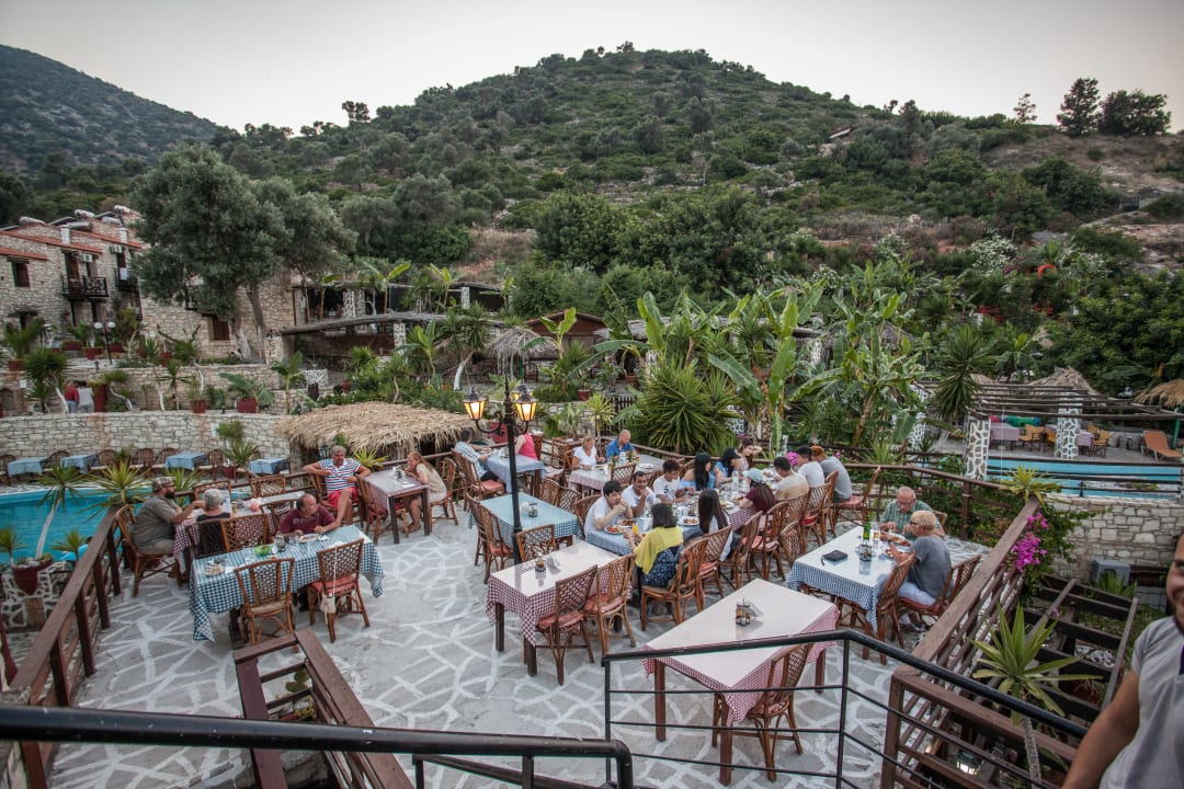 Außenansicht Stone Village Petrino Horio