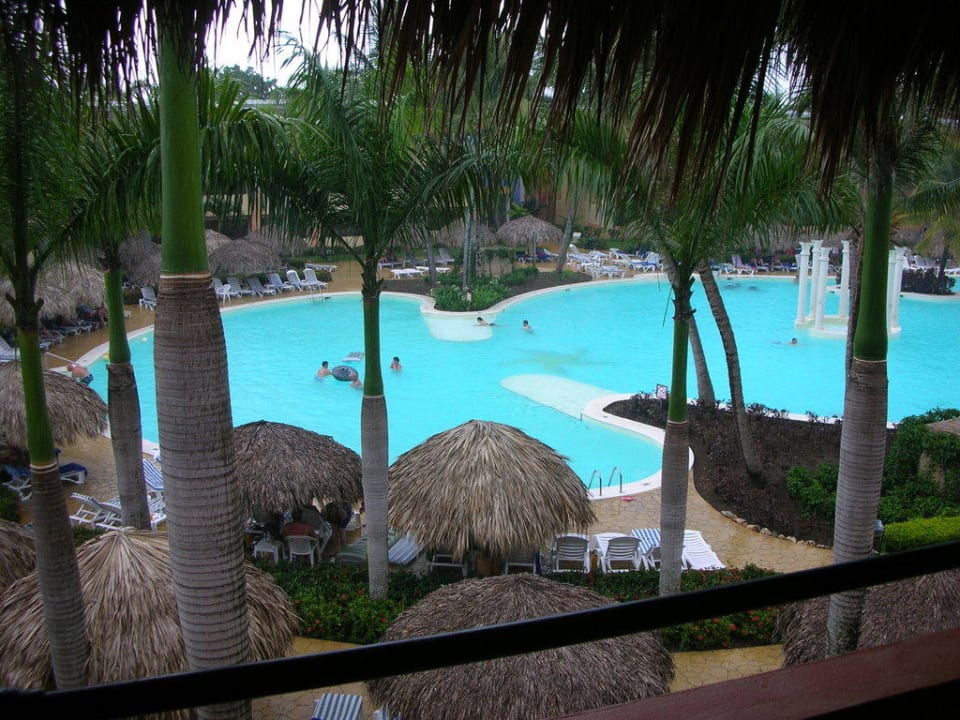 Blick vom Balkon auf dem Pool Iberostar Waves Costa Dorada