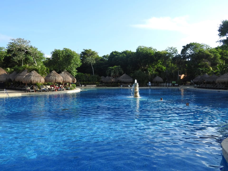 Pool Iberostar Waves Tucan