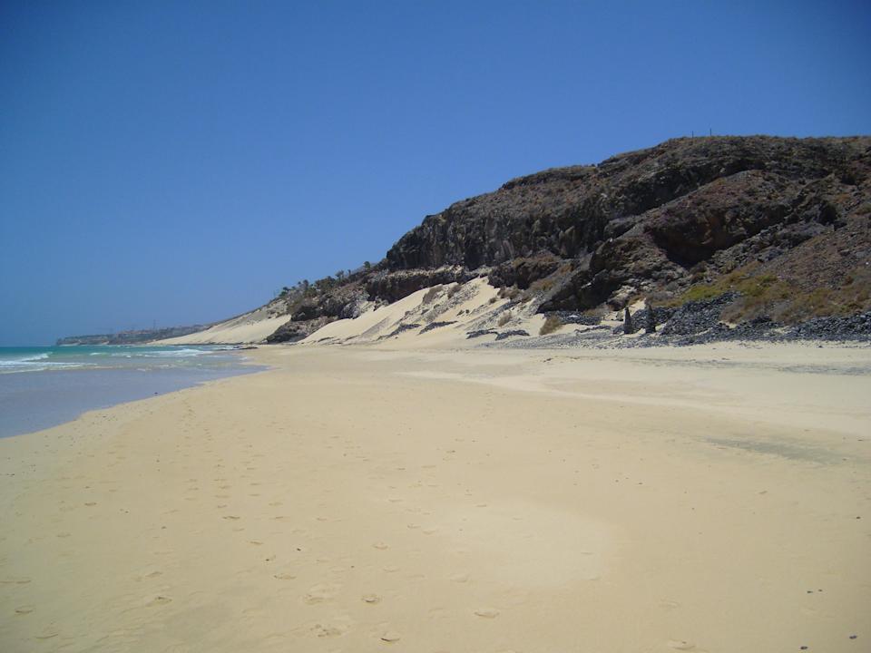 Feinsandstrand am Hotel (bei Ebbe) SBH Club Paraiso Playa