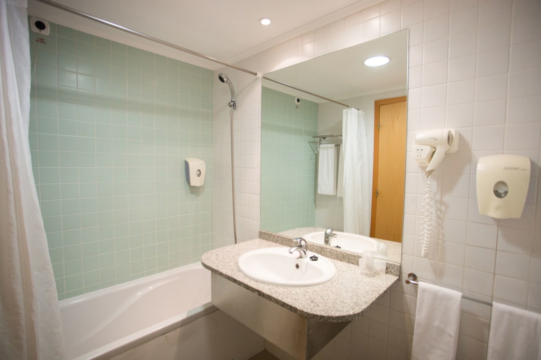 Zimmer Antillia Hotel Apartments
