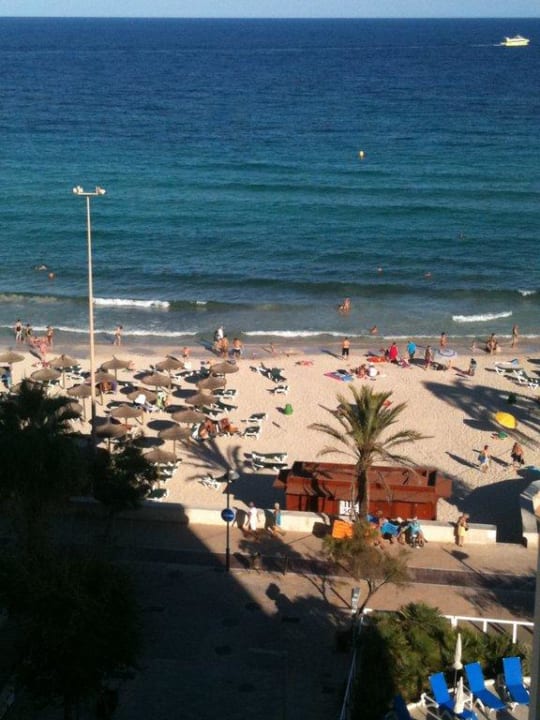 Blick auf den Strand vom Zimmer Sabina Hotel & Suites