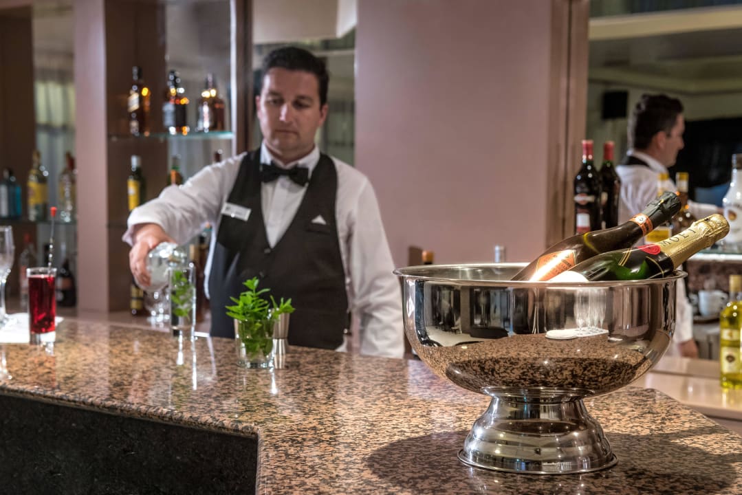 The Lobbybar Hersonissos Palace