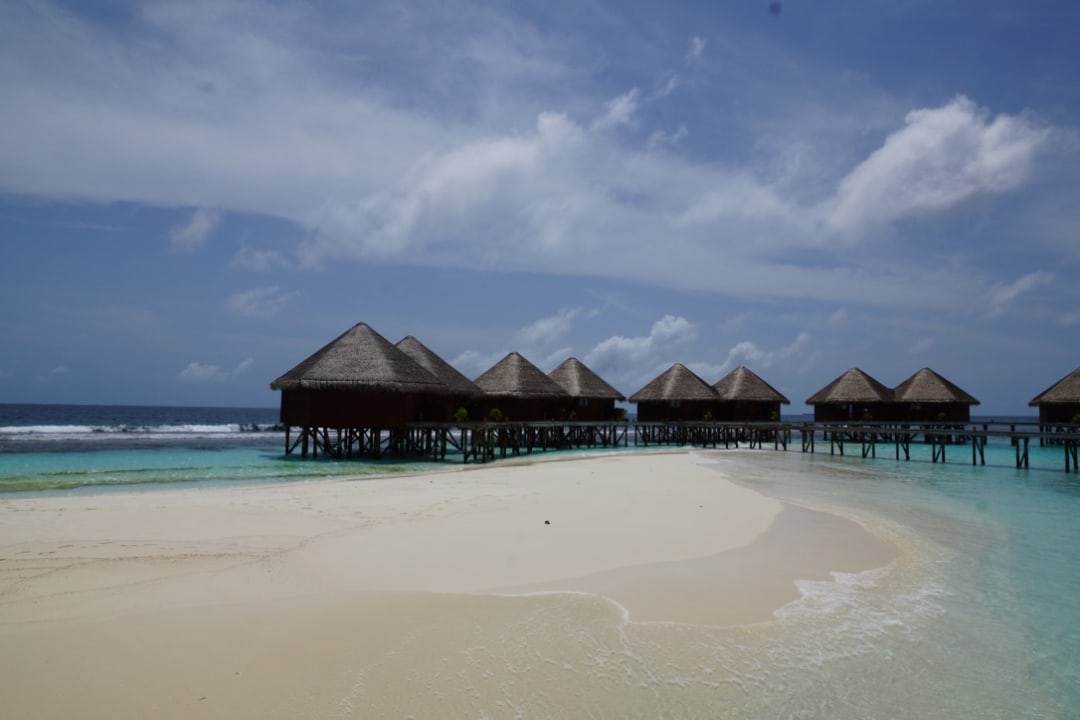 Strand Mirihi Island Resort