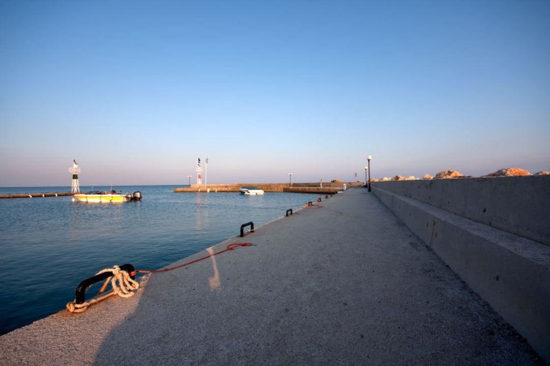 Kleiner Hafen Porto Bello Beach