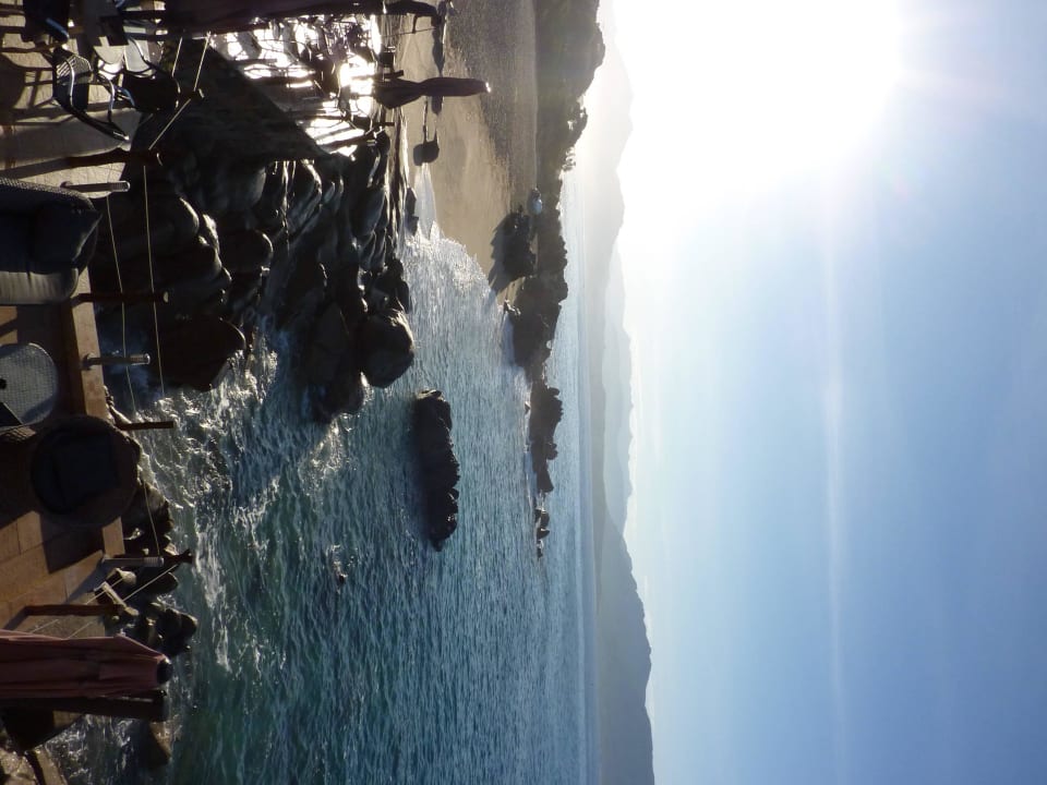 Blick von der Frühstücksterrasse zum Strand Hotel & Residence Abbartello