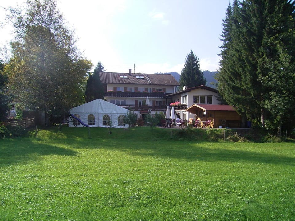 Mit Festzelt Gästehaus Kanstein