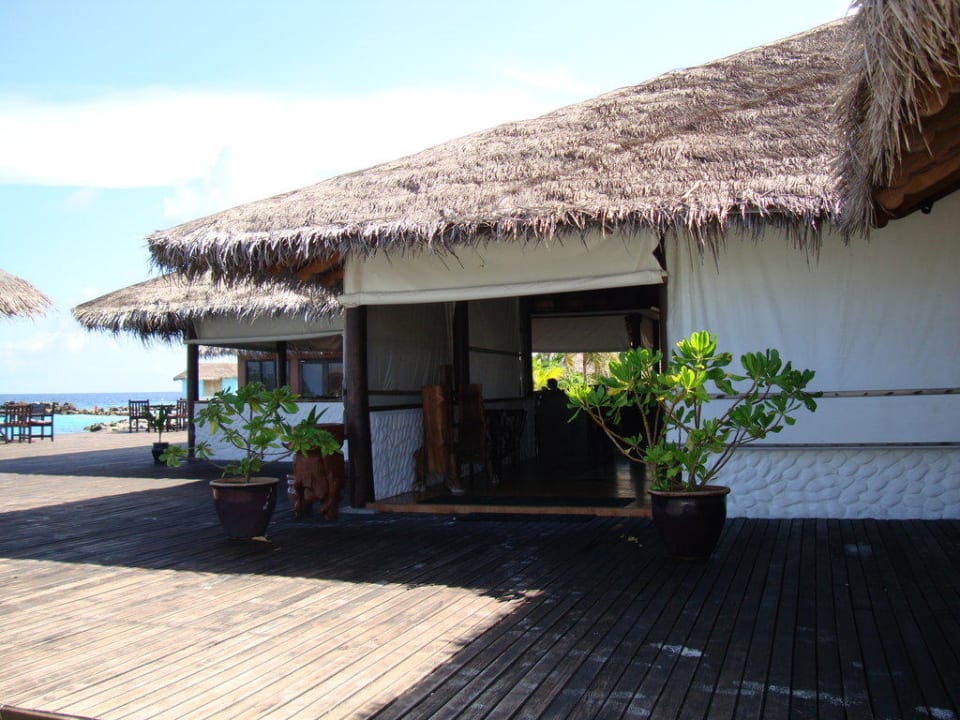 Außenansicht Rehendhi Restaurant Cinnamon Dhonveli Maldives