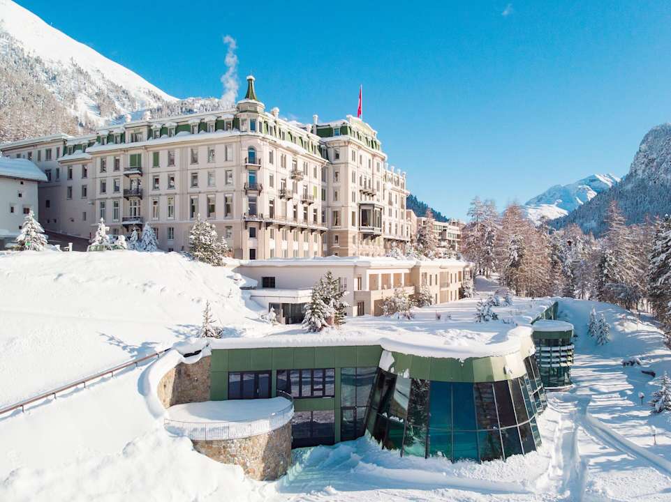 Außenansicht Grand Hotel Kronenhof Pontresina