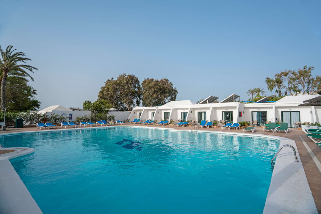 Pool Hotel THB Flora