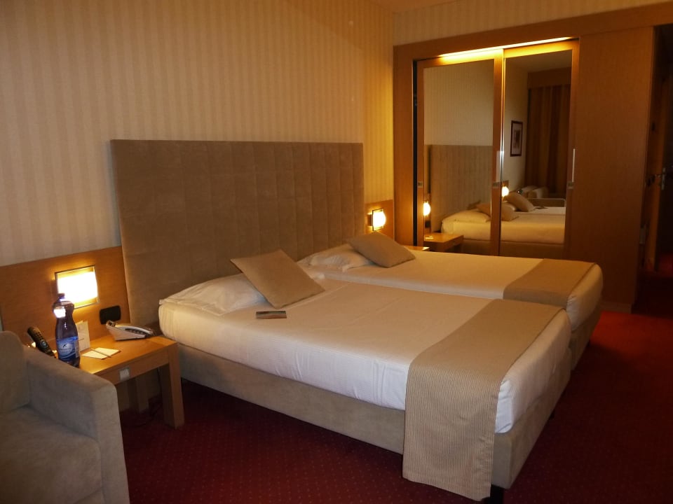 Zimmer - Bett Hotel Caesius Therme & Spa Resort