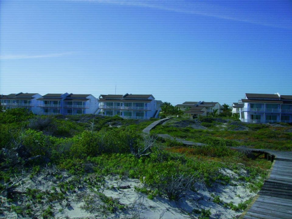 Bungalows sowie Weg zum Strand Hotel Cayo Largo del Sol
