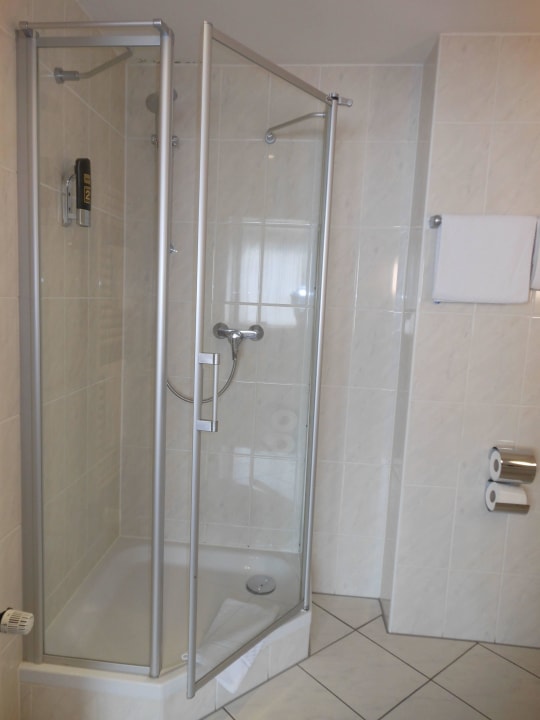 Dusche im Komfortzimmer Hotel Servatius