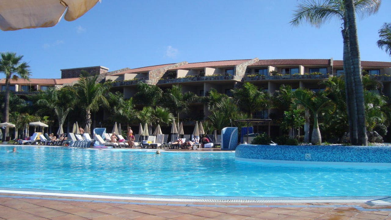 Pool H10 Playa Meloneras Horizons Collection
