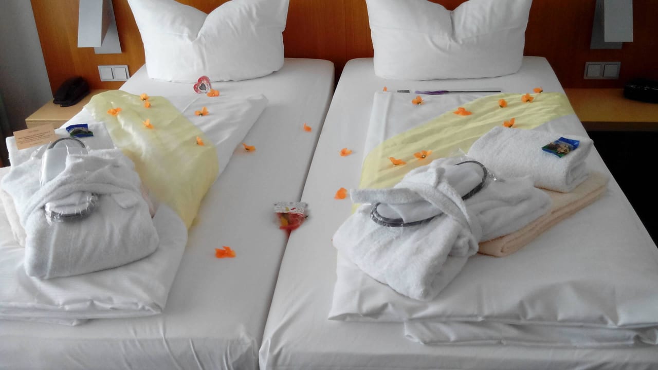 Zimmer bei Ankunft (Erotik-Dinner-Arrangement) Aqualux Wellness- & Tagungshotel