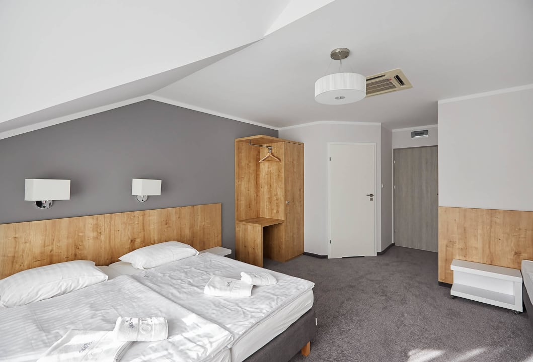 Room Willa 777