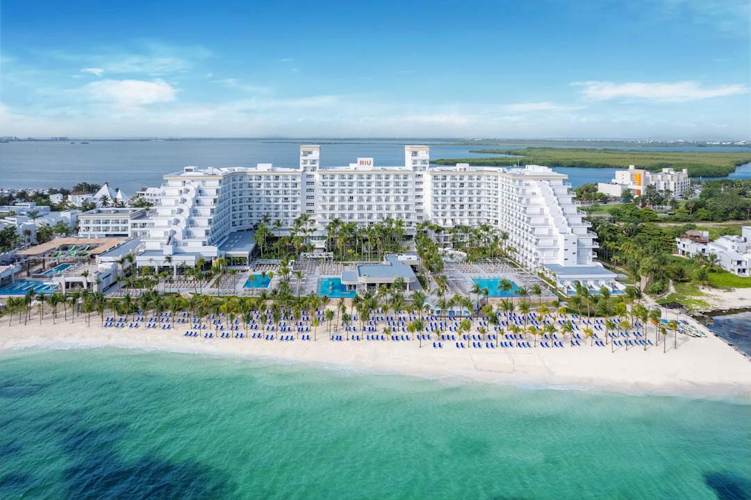 Außenansicht Hotel Riu Caribe