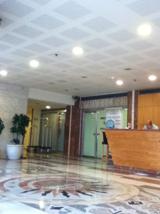 Rezeption Hotel Grand Beach