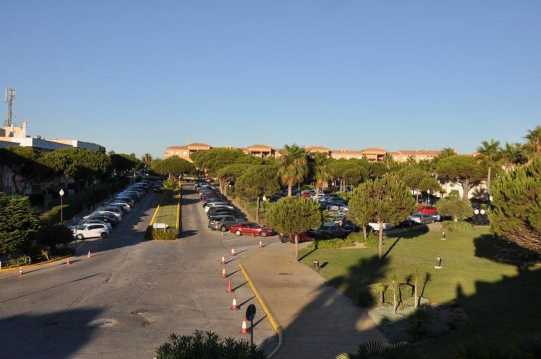 Hotelparkplatz im August Valentin Sancti Petri