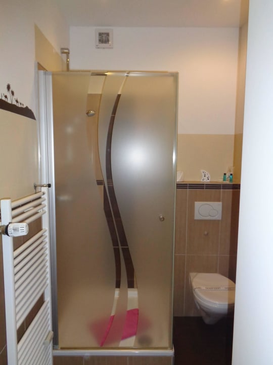 Dusche Sandmanns Hotel & Lounge