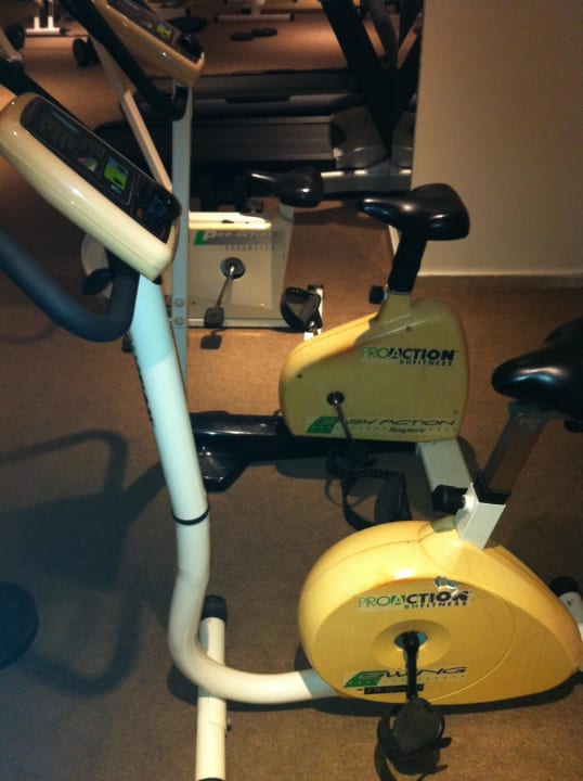 Ausdauergeräte Hotel Kalithea Horizon Royal