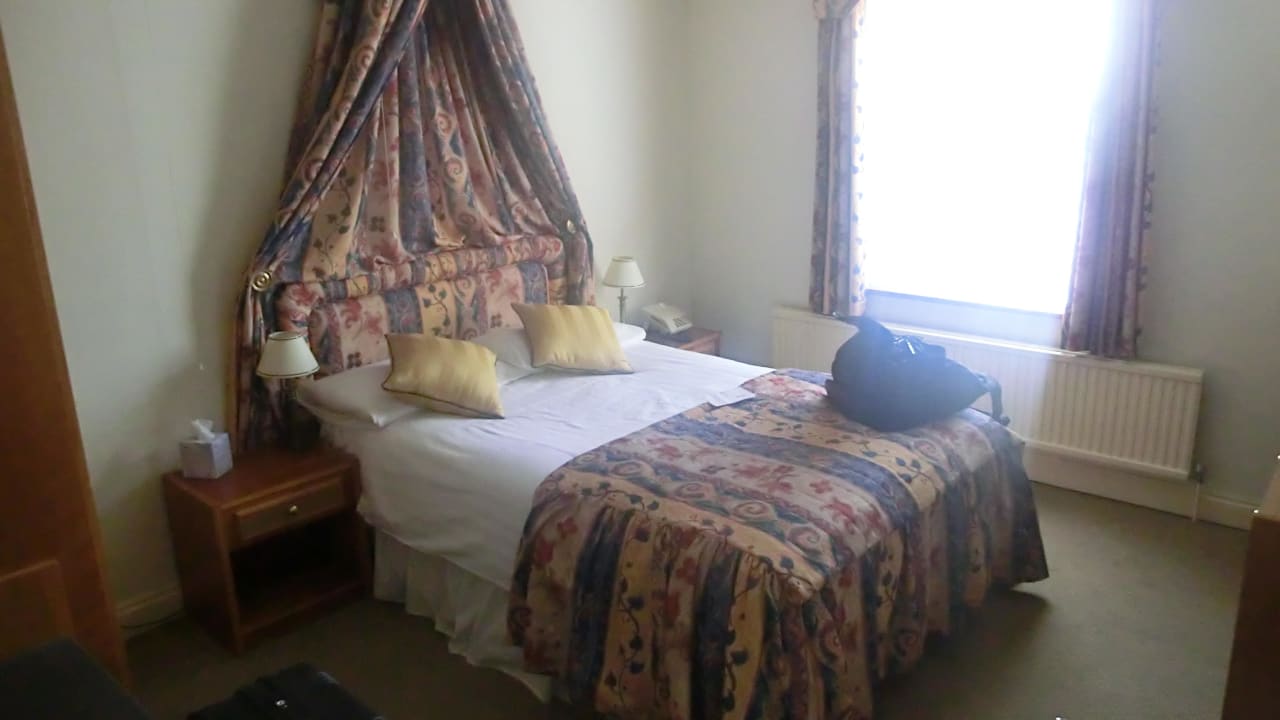 Bett Hotel The Crown House