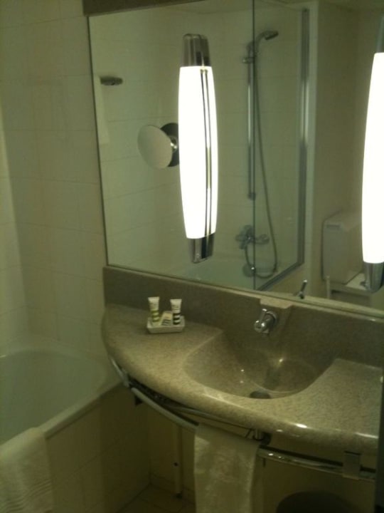 Badezimmer Mercure Hotel Köln West