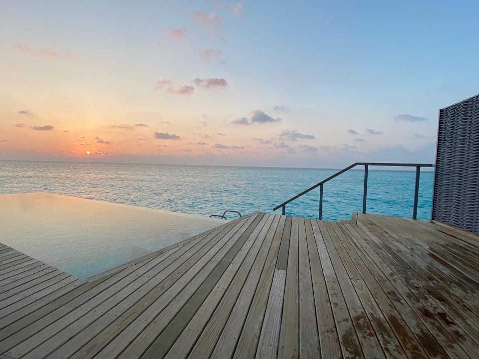 Strand Outrigger Maldives Maafushivaru Resort