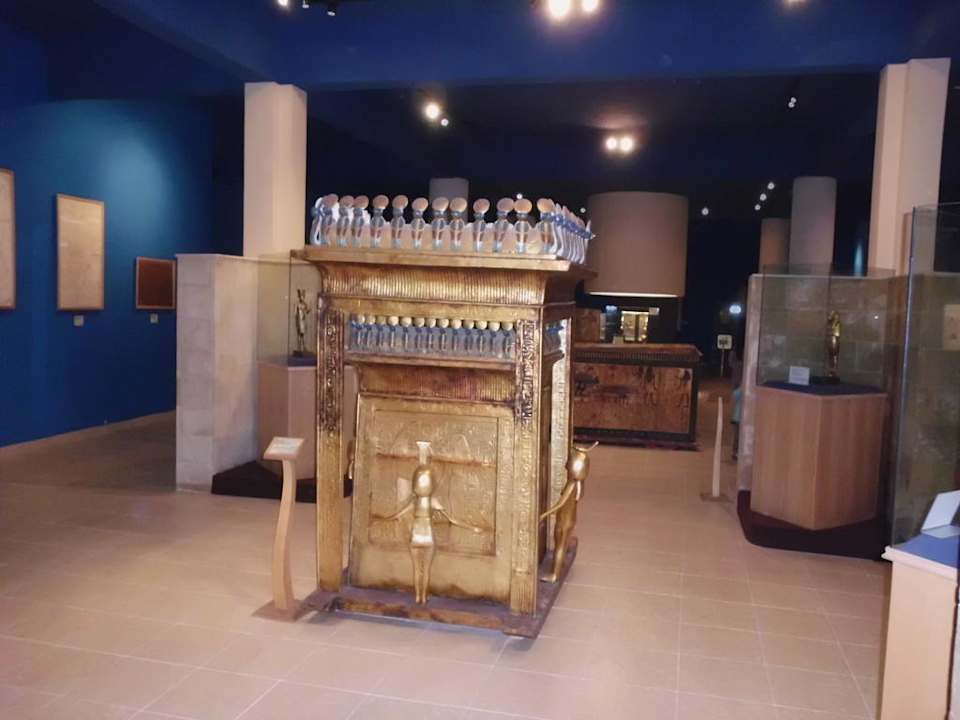 Im Ägyptischen Museum der Anlage Pickalbatros Alf Leila Wa Leila Resort - Neverland Hurghada