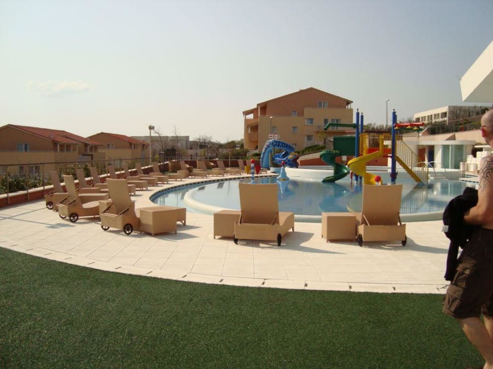 Kinderpool in der Appartmentanlage Wyndham Grand Novi Vinodolski Resort - The View & Family Apartments