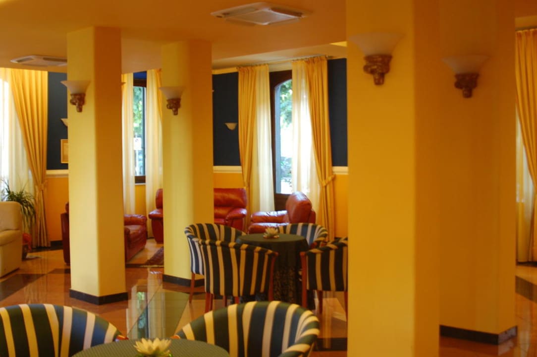 Lobby Hotel Da Vinci