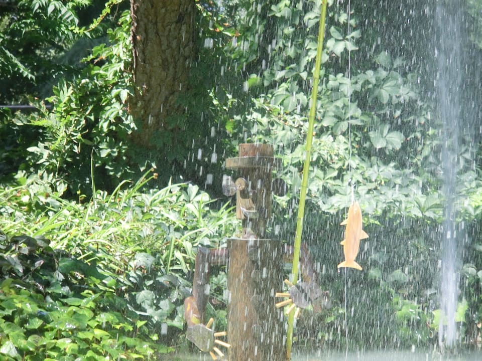 Holzfigur mit Springbrunnen Asteria Family Belek